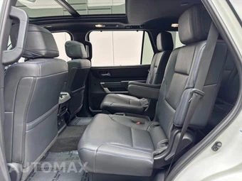 2023 Toyota Sequoia Platinum - miniatura 44