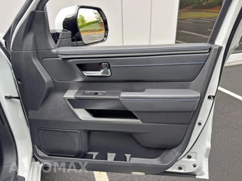 2023 Toyota Sequoia Platinum - miniatura 47