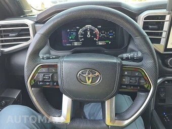 2023 Toyota Sequoia Platinum - miniatura 10