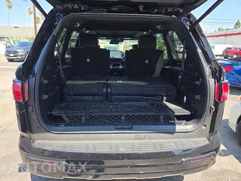2023 Toyota Sequoia Platinum - miniatura 17