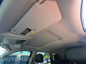 2023 Toyota Sequoia SR5 – miniatura 11