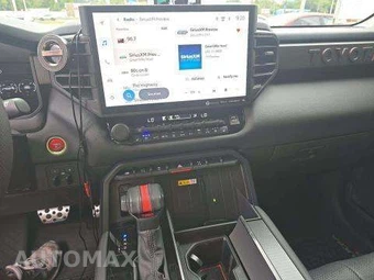 2023 Toyota Sequoia TRD Pro - miniatura 11