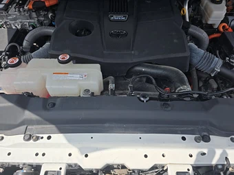 2023 Toyota Sequoia TRD Pro - miniatura 16