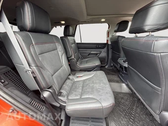 2023 Toyota Sequoia TRD Pro - miniatura 5