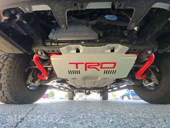 2023 Toyota Sequoia TRD Pro - miniatura 21