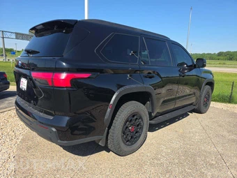 2023 Toyota Sequoia TRD Pro - miniatura 3