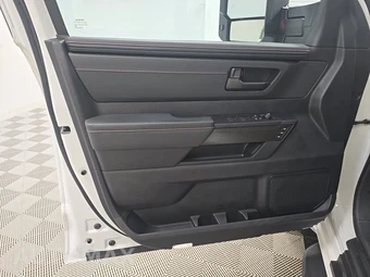 2023 Toyota Sequoia TRD Pro - miniatura 9