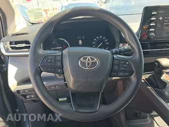 2023 Toyota Sienna LE 8-Passenger 120.5" WB - miniatura 16