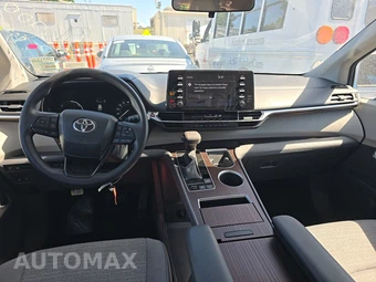 2023 Toyota Sienna LE 8-Passenger 120.5" WB - miniatura 17