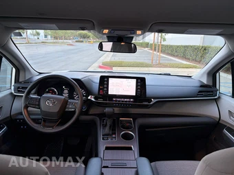 2023 Toyota Sienna LE 8-Passenger 120.5" WB - miniatura 11