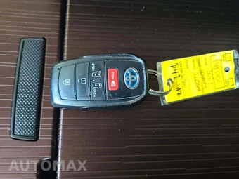 2023 Toyota Sienna LE 8-Passenger 120.5" WB - miniatura 5
