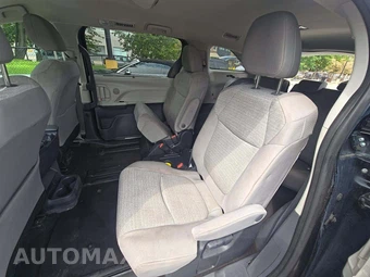 2023 Toyota Sienna LE 8-Passenger 120.5" WB - miniatura 13
