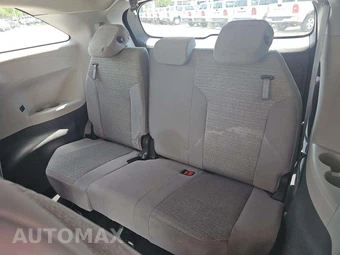 2023 Toyota Sienna LE 8-Passenger 120.5" WB - miniatura 11