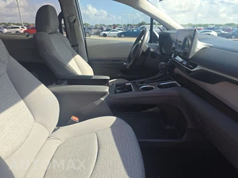 2023 Toyota Sienna LE 8-Passenger 120.5" WB - miniatura 8