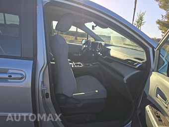 2023 Toyota Sienna LE 8-Passenger 120.5" WB - miniatura 8