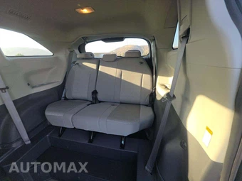 2023 Toyota Sienna LE 8-Passenger 120.5" WB - miniatura 14