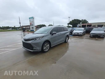 2023 Toyota Sienna Woodland Edition 7-Passenger 120.5" WB