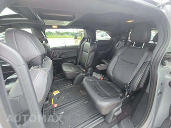 2023 Toyota Sienna Woodland Edition 7-Passenger 120.5" WB - miniatura 10