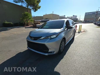 2023 Toyota Sienna XLE 7-Passenger 120.5" WB