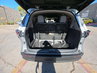 2023 Toyota Sienna XLE 7-Passenger 120.5" WB - miniatura 12