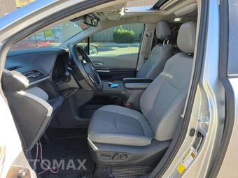 2023 Toyota Sienna XLE 7-Passenger 120.5" WB - miniatura 3