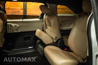 2023 Toyota Sienna XLE 7-Passenger 120.5" WB - miniatura 11