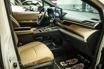 2023 Toyota Sienna XLE 7-Passenger 120.5" WB - miniatura 14