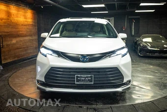 2023 Toyota Sienna XLE 7-Passenger 120.5" WB - miniatura 4