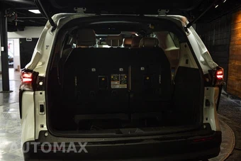 2023 Toyota Sienna XLE 7-Passenger 120.5" WB - miniatura 7