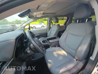 2023 Toyota Sienna XLE 7-Passenger 120.5" WB - miniatura 3