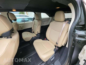 2023 Toyota Sienna XLE 7-Passenger 120.5" WB - miniatura 13