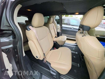 2023 Toyota Sienna XLE 7-Passenger 120.5" WB - miniatura 17