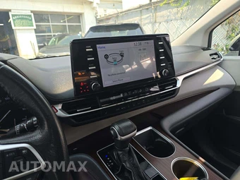 2023 Toyota Sienna XLE 7-Passenger 120.5" WB - miniatura 10