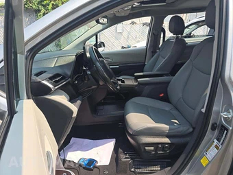 2023 Toyota Sienna XLE 7-Passenger 120.5" WB - miniatura 6