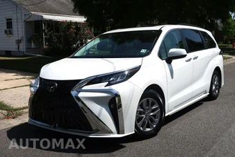 2023 Toyota Sienna XLE 7-Passenger 120.5" WB