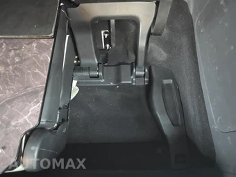 2023 Toyota Sienna XLE 7-Passenger 120.5" WB - miniatura 15