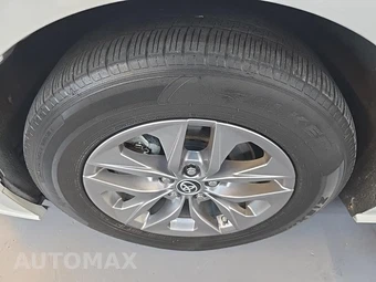2023 Toyota Sienna XLE 7-Passenger 120.5" WB - miniatura 16