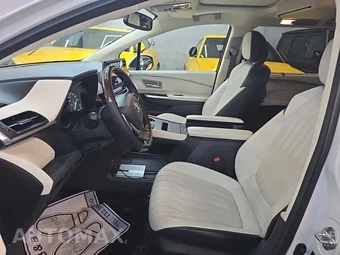 2023 Toyota Sienna XLE 7-Passenger 120.5" WB - miniatura 21