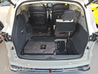 2023 Toyota Sienna XLE 7-Passenger 120.5" WB - miniatura 27
