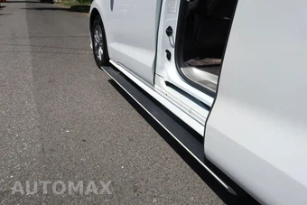 2023 Toyota Sienna XLE 7-Passenger 120.5" WB - miniatura 32