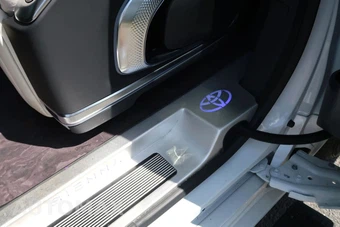 2023 Toyota Sienna XLE 7-Passenger 120.5" WB - miniatura 47