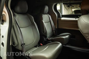 2023 Toyota Sienna XLE 7-Passenger 120.5" WB - miniatura 13