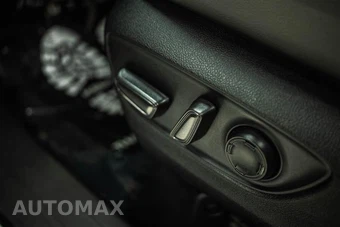 2023 Toyota Sienna XLE 7-Passenger 120.5" WB - miniatura 17