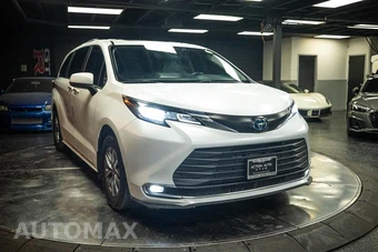2023 Toyota Sienna XLE 7-Passenger 120.5" WB - miniatura 5