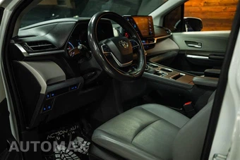 2023 Toyota Sienna XLE 7-Passenger 120.5" WB - miniatura 9