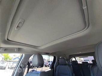 2023 Toyota Sienna XLE 8-Passenger 120.5" WB - miniatura 11