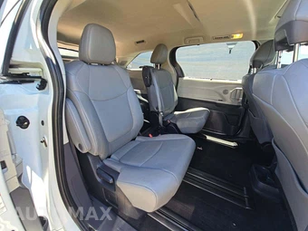 2023 Toyota Sienna XLE 8-Passenger 120.5" WB - miniatura 17