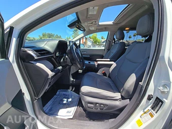 2023 Toyota Sienna XLE 8-Passenger 120.5" WB - miniatura 6
