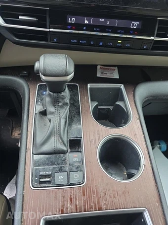 2023 Toyota Sienna XLE 8-Passenger 120.5" WB - miniatura 27