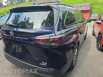 2023 Toyota Sienna XLE 8-Passenger 120.5" WB - miniatura 4